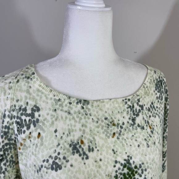 H by Halston sz med sweater light cream with earthy tones in an abstract design - Picture 2 of 12